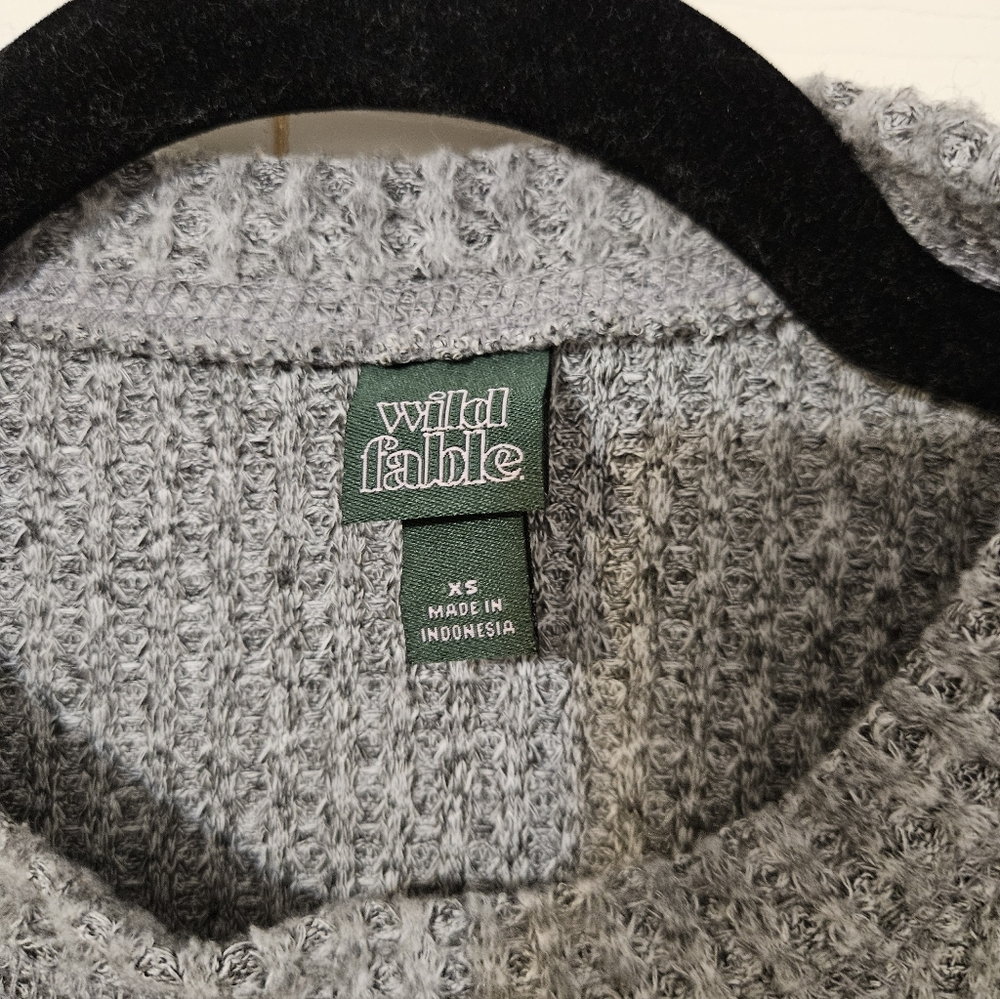 Gray Ribbed Women's Sweater - Picture 3 of 5